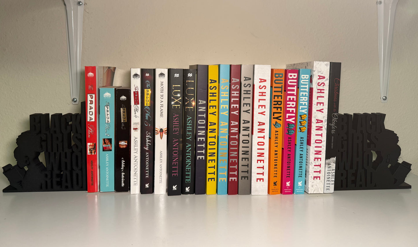 Black Girls Who Read Bookend