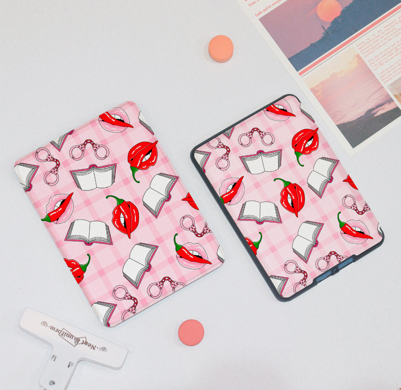 (PREORDER) Lips & Books Kindle Case