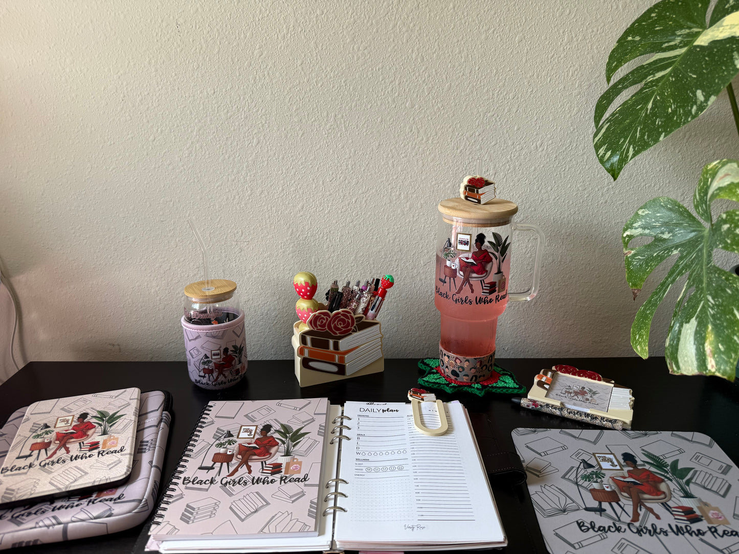 (RTS) Books & Roses Straw Topper