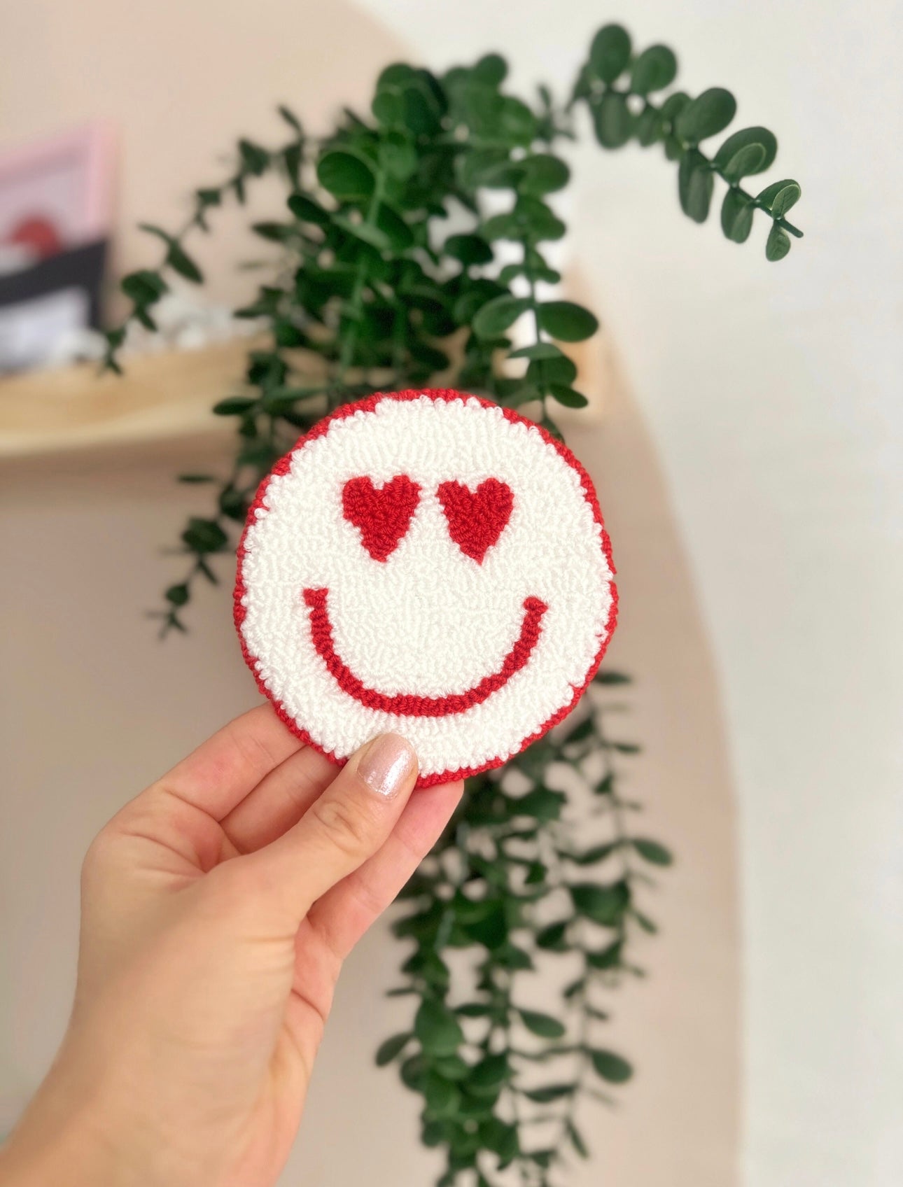 Red Smiley Punch Mug Rug